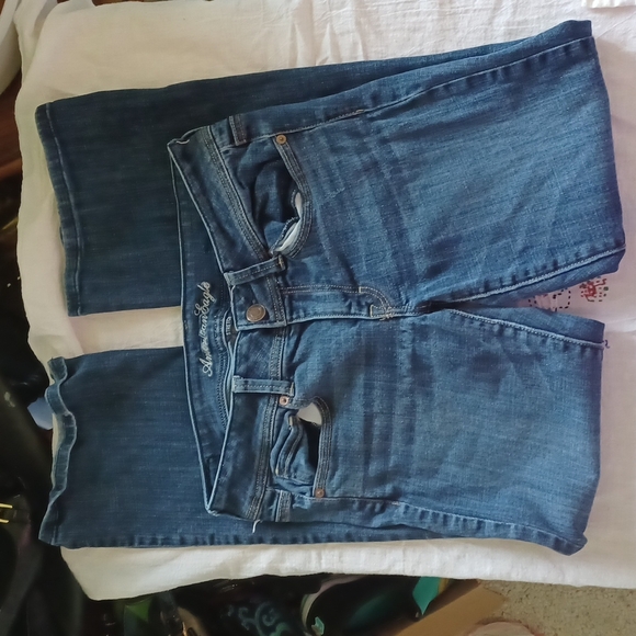 American Eagle Original Boot Stretch Mid Rise Medium Wash Jeans Size 6 - Picture 1 of 5